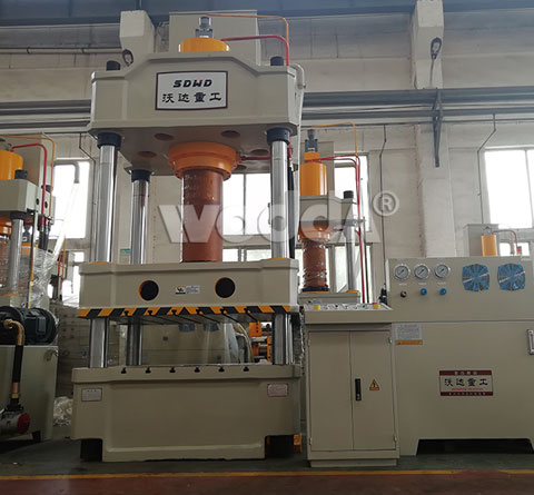 315噸三梁(liáng)四柱液(yè)壓機