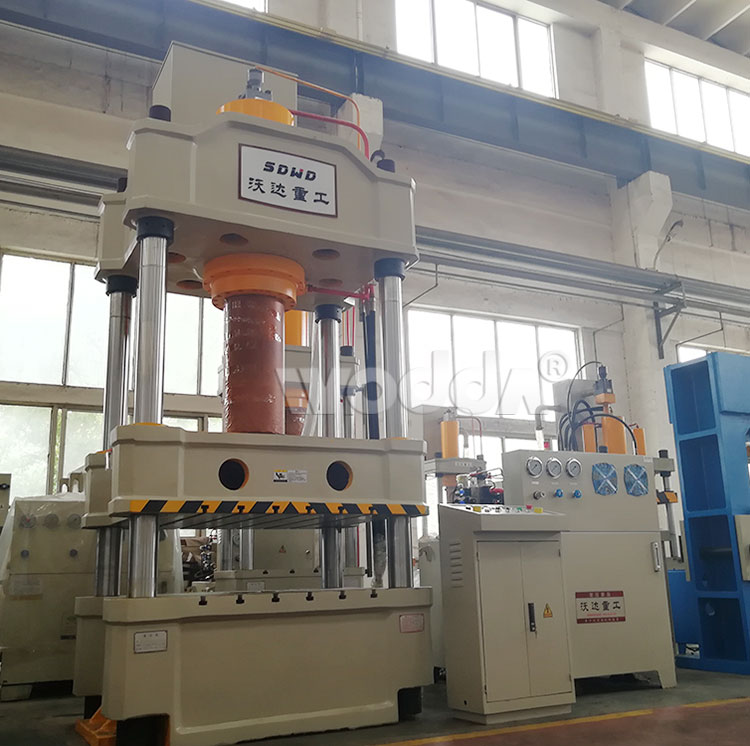 四柱液壓機(ji)