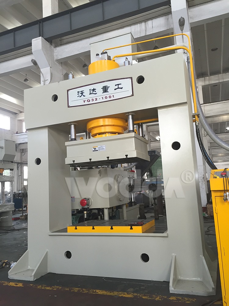 龍門液(yè)壓機 龍門液壓(yā)機