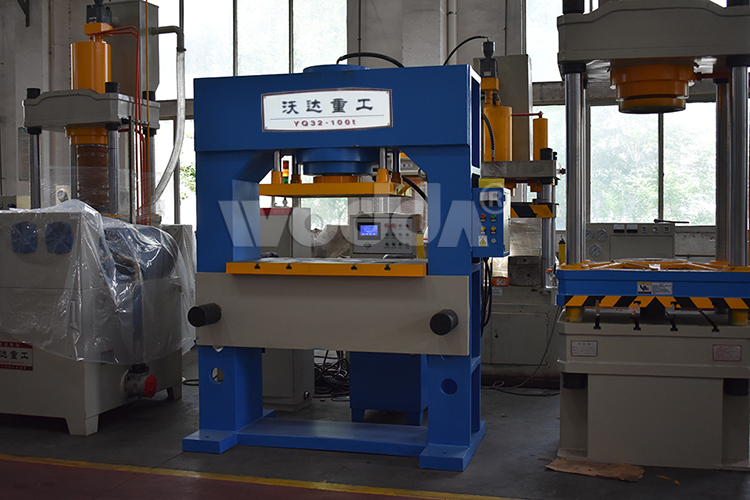 框架(jia)式液壓機