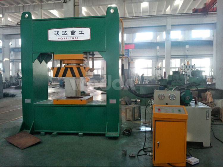 龍門液壓(yā)機