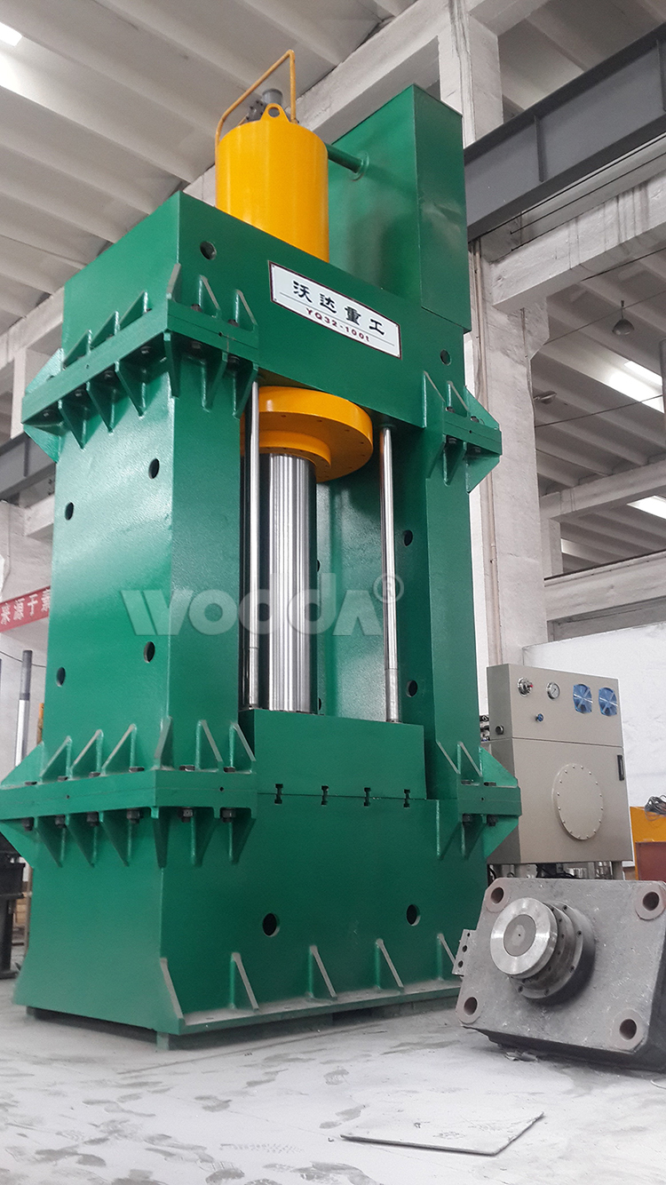 龍門液(ye)壓機配(pèi)置