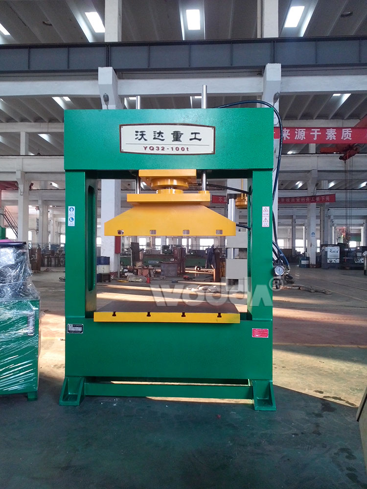 100T龍門液壓(yā)機