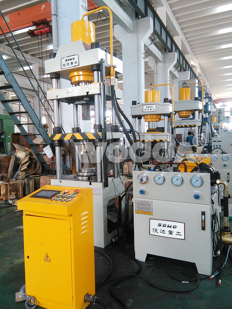 四梁四柱液(ye)壓機