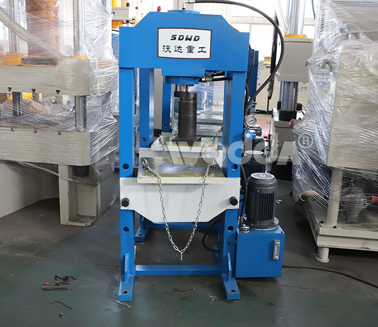 150t龍門式(shi)液壓機(ji)