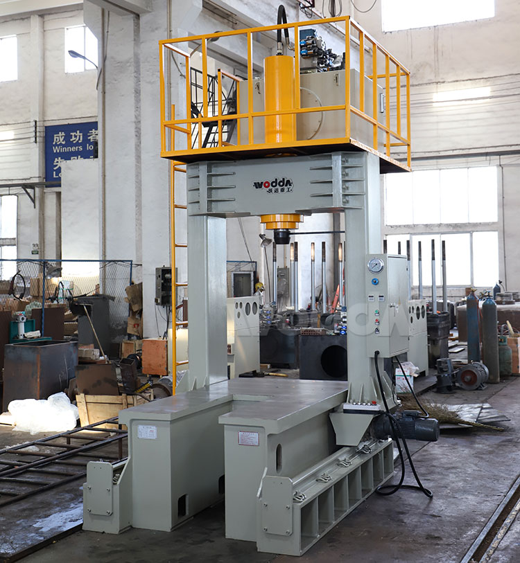 小(xiao)型龍門液(ye)壓機