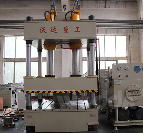 四柱雙(shuang)缸液壓機(ji)