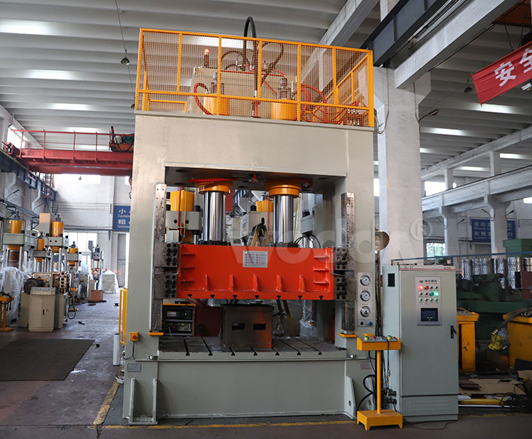 框(kuang)架式液壓(ya)機