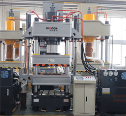 315噸四(si)梁四柱液壓機