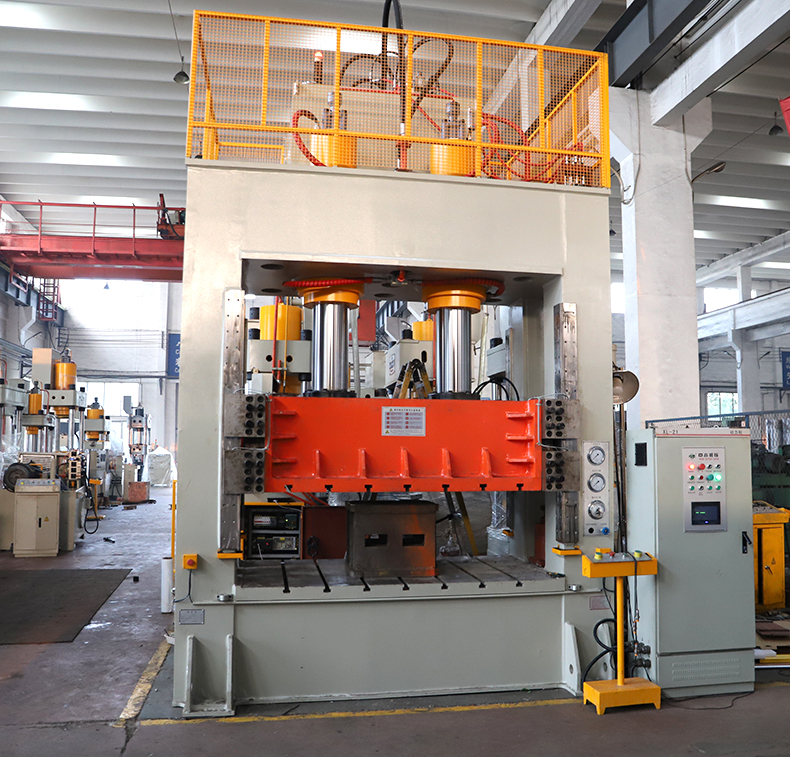 建築隔(gé)溫新型材(cai)料成型機(ji)