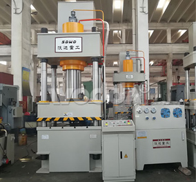 315噸(dun)四柱三梁(liáng)液壓機