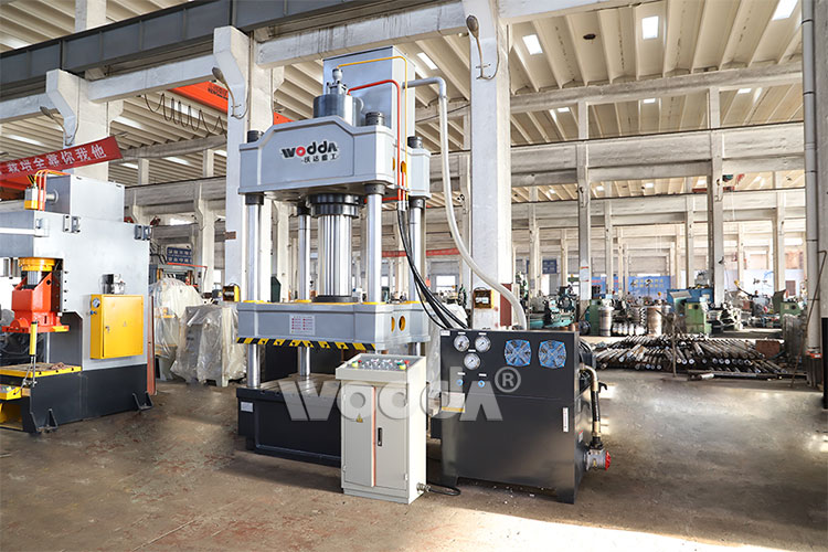 315t三梁四柱液壓機(jī)