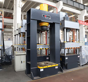 龍門液(yè)壓機