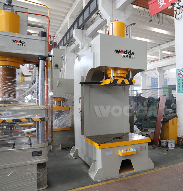 單臂導軌(guǐ)液壓機