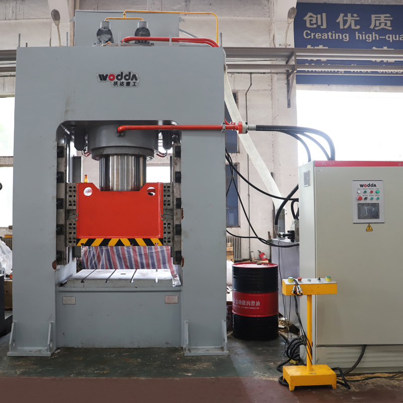 500T熱(re)模鍛液壓機