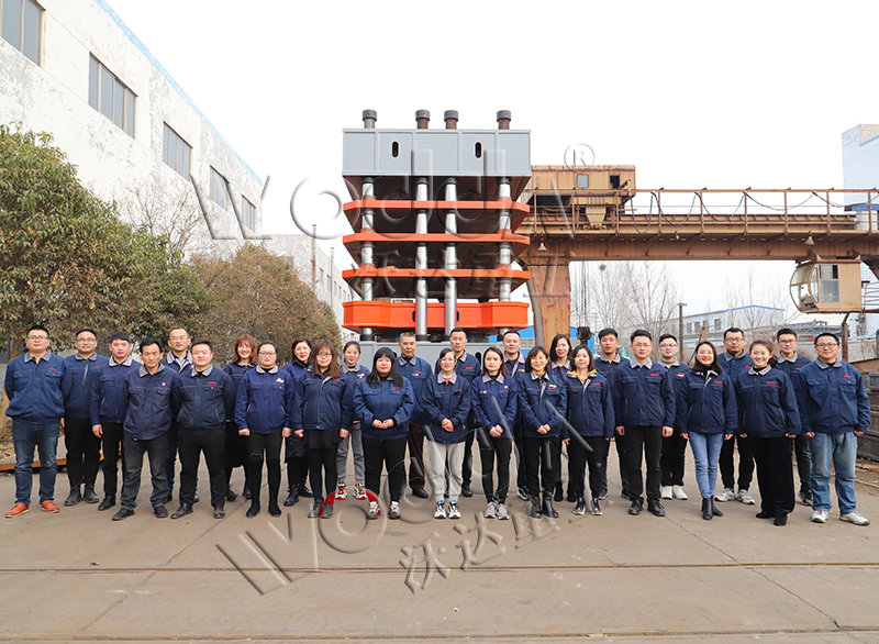 大型橡膠(jiāo)密封圈熱壓成(chéng)型液壓機