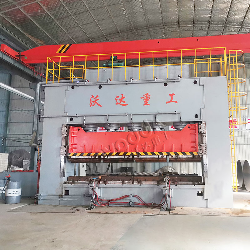 1000噸龍門(mén)液壓機(ji)