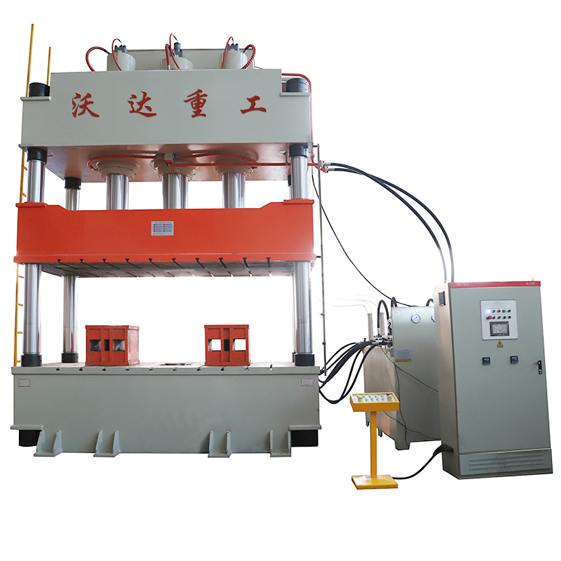 630噸雙缸(gāng)大行程四柱液(ye)壓機