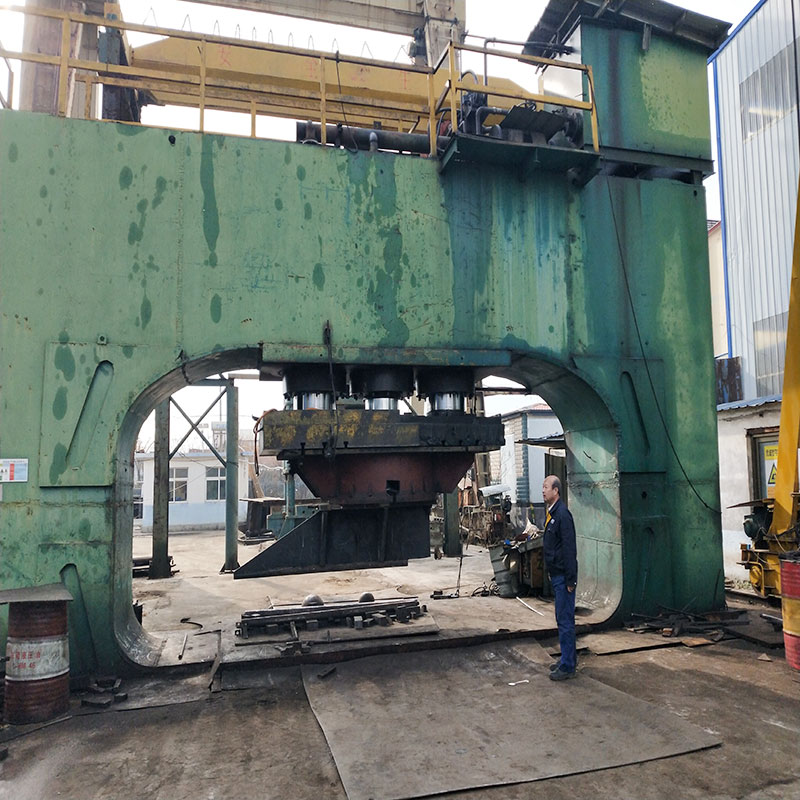 1000噸龍門式液(ye)壓機 1000噸龍門式(shì)液壓機