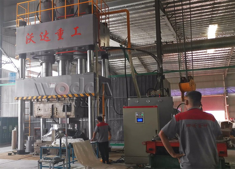 玻(bō)璃鋼風(feng)機成型(xing)液壓機(ji) 玻璃鋼(gang)風機成(cheng)型液壓(ya)機