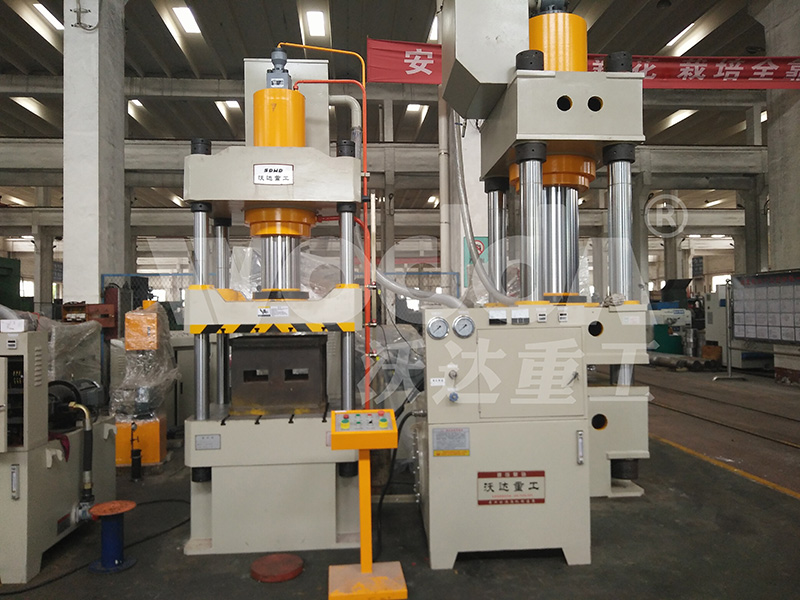 四(si)柱液壓機(ji) 四柱液壓(yā)機