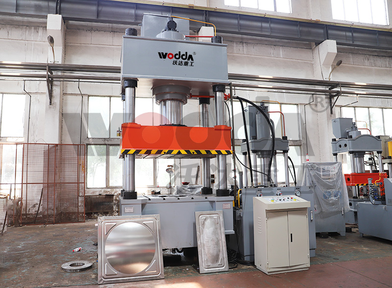 四柱(zhu)拉伸液壓機價格(ge)多少錢 四柱拉伸(shen)液壓機價格多少(shao)錢