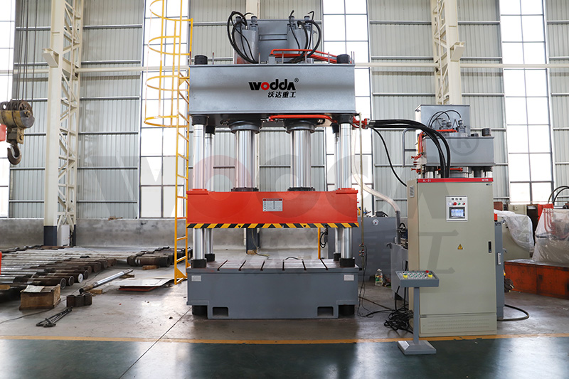 四柱液壓機價格(ge)越貴質量越好麼(me) 四柱液壓機價格(ge)越貴質量越好麼(me)