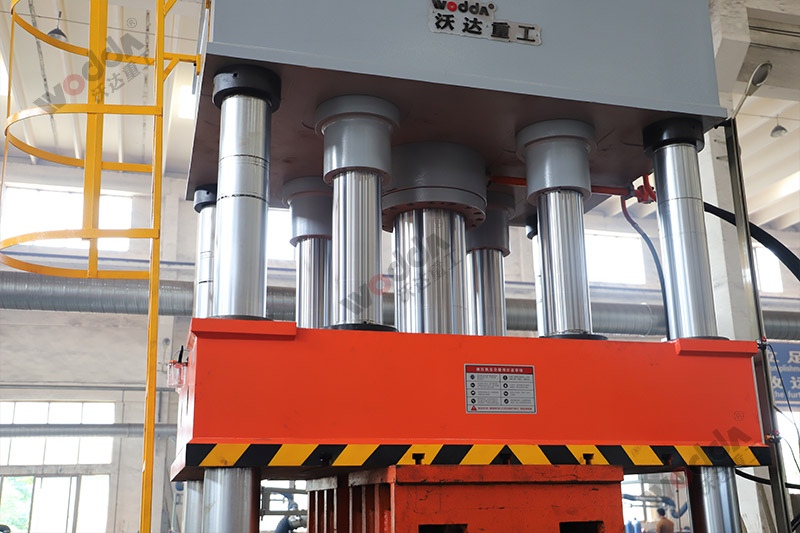 快(kuài)速封頭液(yè)壓機_1000噸封(fēng)頭拉伸機(ji) 快速封頭(tóu)液壓機_1000噸(dun)封頭拉伸(shēn)機