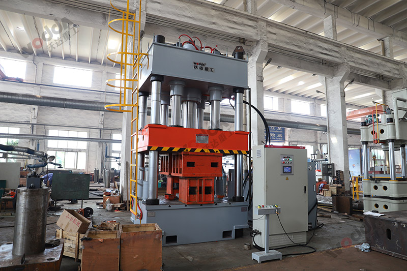 快(kuai)速封頭液(yè)壓機_1000噸封(fēng)頭拉伸機(jī) 快速封頭(tóu)液壓機_1000噸(dūn)封頭拉伸(shen)機