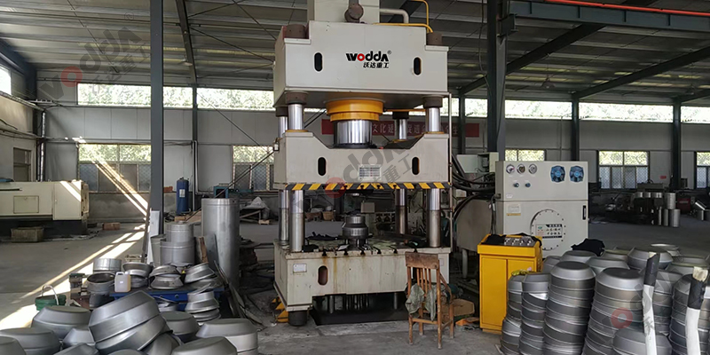 不鏽鋼封頭(tou)拉伸液壓機 不鏽(xiù)鋼封頭拉伸液壓(yā)機