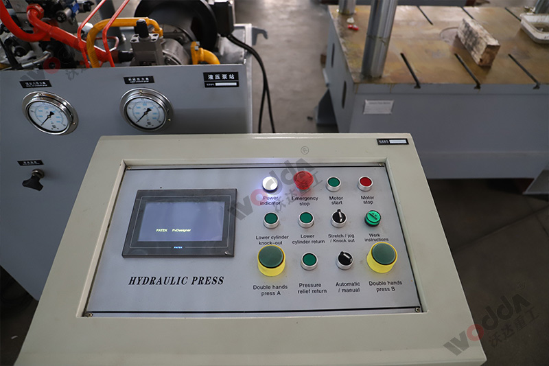 250噸(dun)拉伸機控制(zhì)台 250噸拉伸機(ji)控制台