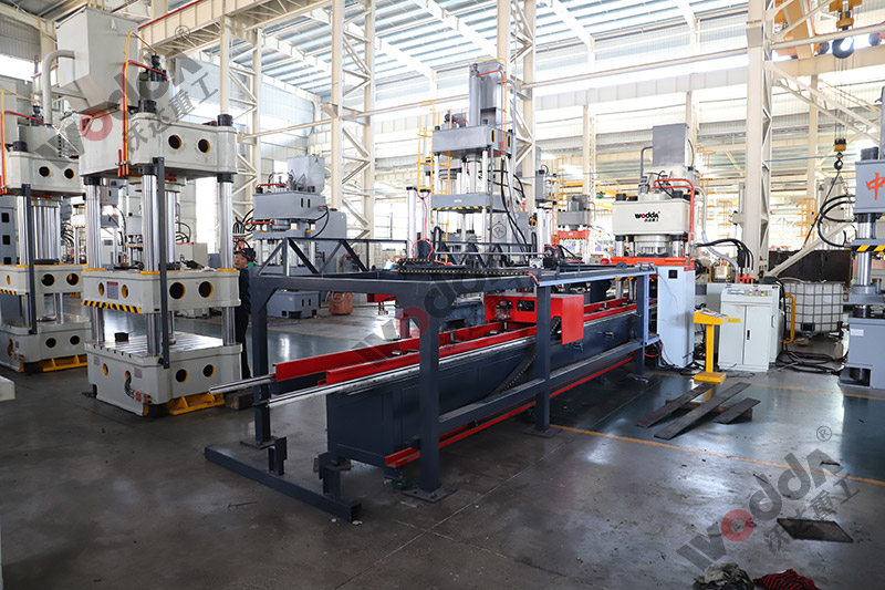 400噸(dūn)錨杆托盤生(shēng)産線(錨杆托(tuo)盤模具+自動(dòng)送料線) 400噸錨(máo)杆托盤生産(chan)線(錨杆托盤(pan)模具+自動送(sòng)料線)