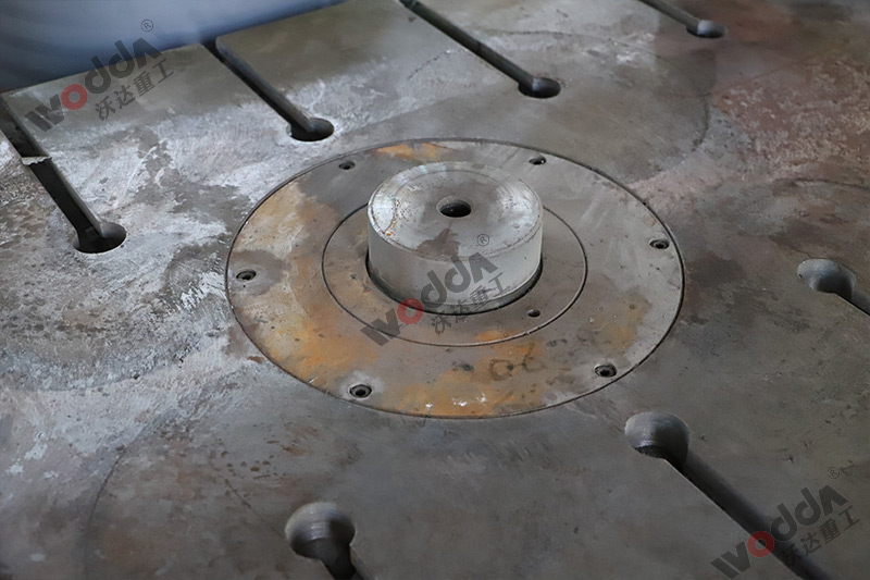 630噸拉伸(shēn)液壓機下頂(ding)缸 630噸拉伸液(ye)壓機下頂缸(gāng)