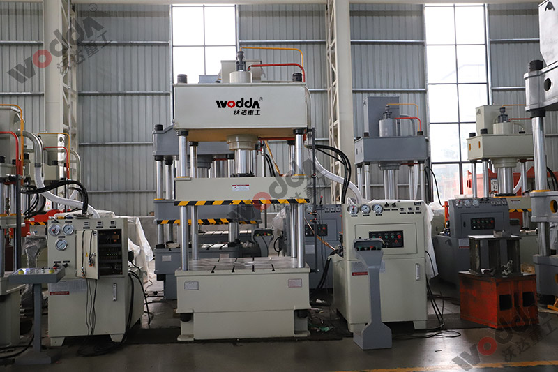 100噸(dūn)薄闆拉伸液(yè)壓機 100噸薄闆(pan)拉伸液壓機(ji)