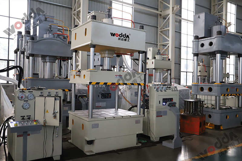 100噸薄闆拉(la)伸液壓機 100噸(dūn)薄闆拉伸液(ye)壓機