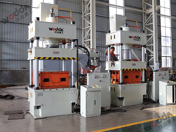 200噸(dun)拉伸液壓機(ji) 200噸拉伸液壓(ya)機