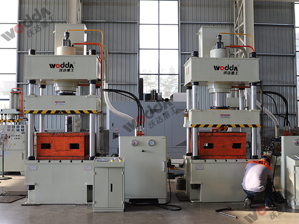 200噸拉伸液(yè)壓機 200噸拉伸(shēn)液壓機