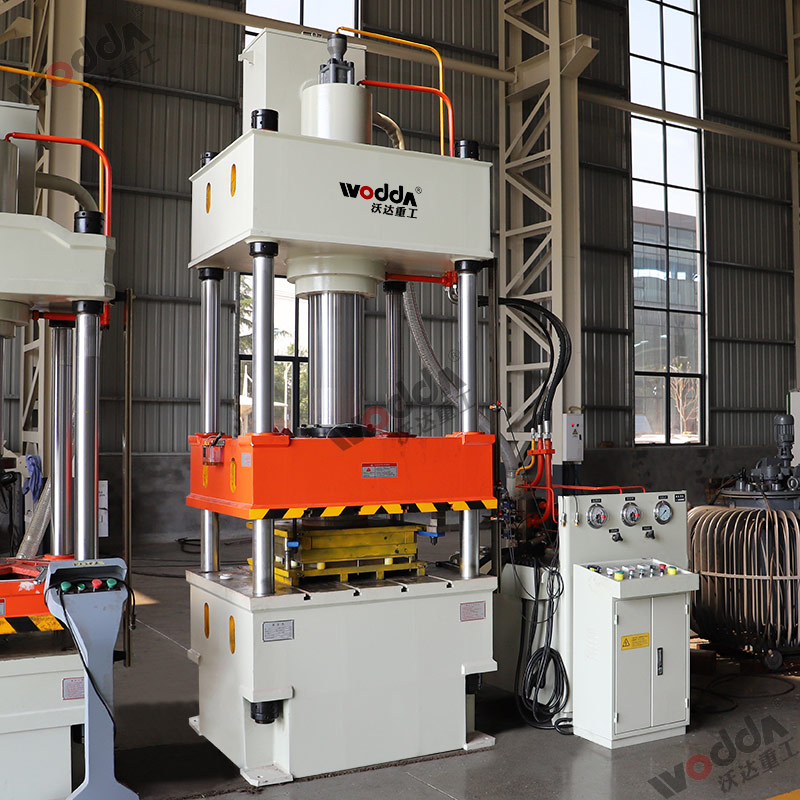 不鏽鋼闆材拉(lā)伸機 不鏽鋼闆(pan)材拉伸機