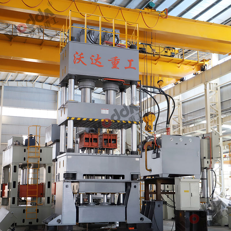 多頂(ding)杆帶液壓(yā)墊拉伸液(yè)壓機生産(chǎn)廠家