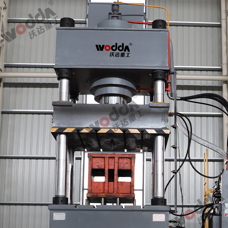 不鏽(xiù)鋼水槽拉伸(shēn)液壓機 不鏽(xiù)鋼水槽拉伸(shēn)液壓機