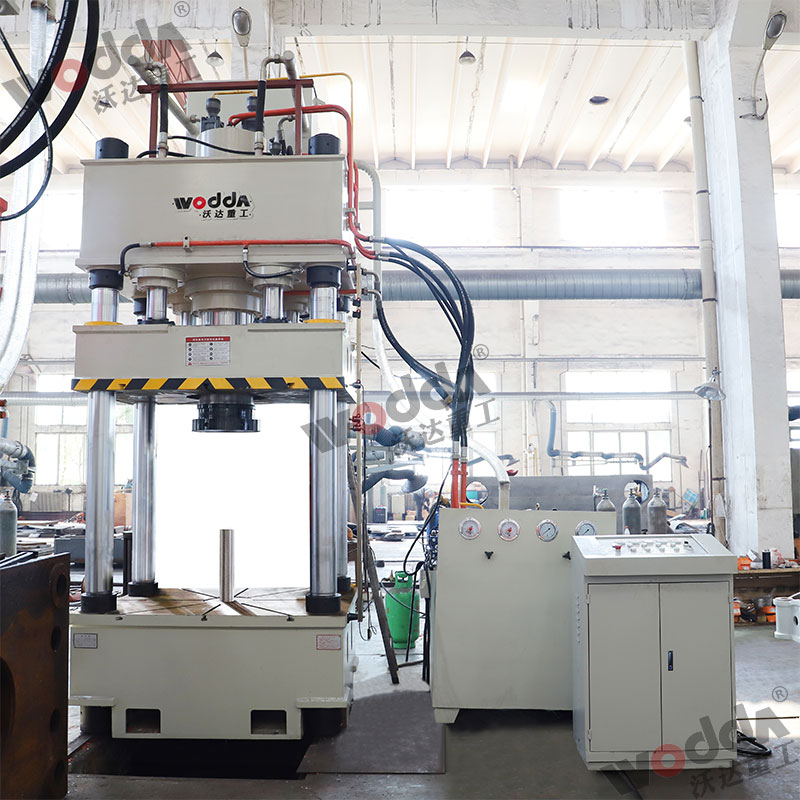 315噸封頭液(yè)壓機 315噸封頭(tou)液壓機