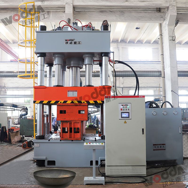 630噸封頭(tóu)液壓機 630噸封(fēng)頭液壓機