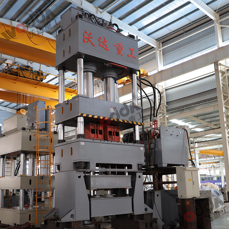 1000噸拉伸(shen)液壓機 1000噸拉(lā)伸液壓機