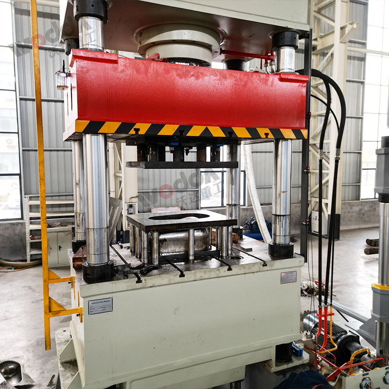 不鏽鋼(gāng)拉伸液壓機細節(jie) 不鏽鋼拉伸液壓(ya)機細節