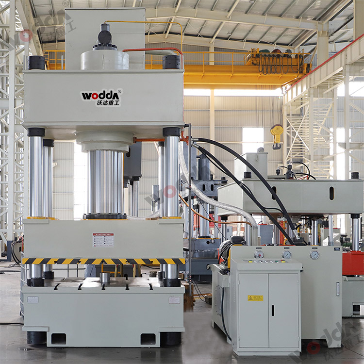 630噸四柱拉伸液(ye)壓機 630噸四柱拉(la)伸液壓機