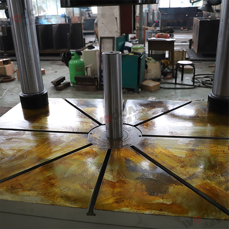 315噸封頭液(yè)壓機上頂缸(gang) 315噸封頭液壓(ya)機上頂缸