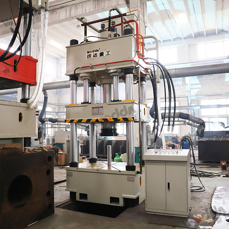 315噸封(fēng)頭液壓機 315噸(dun)封頭液壓機(jī)