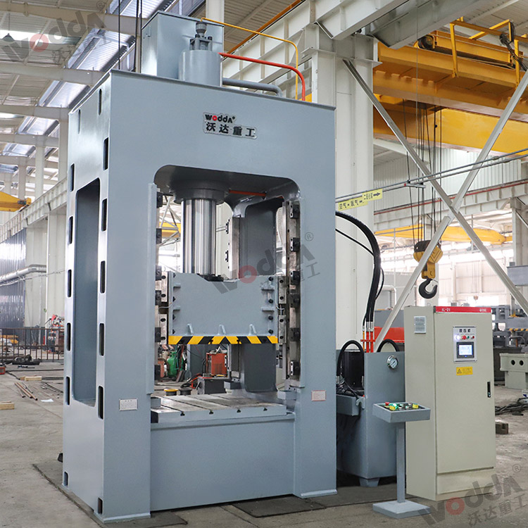 200噸框架(jià)液壓機(ji)(圖1) 200噸框(kuang)架液壓(yā)機(圖1)