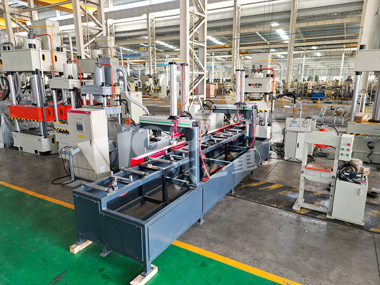 250噸(dūn)錨杆托(tuo)盤生産(chǎn)線(圖2) 250噸(dūn)錨杆托(tuō)盤生産(chan)線(圖2)