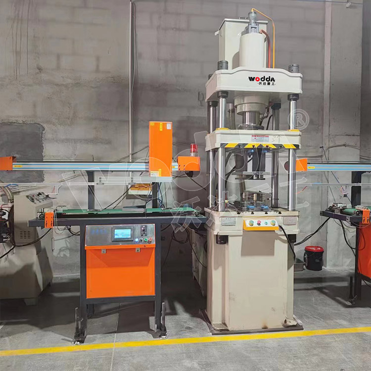 100噸不鏽鋼(gang)廚具拉伸液(yè)壓機 100噸不鏽(xiù)鋼廚具拉伸(shen)液壓機